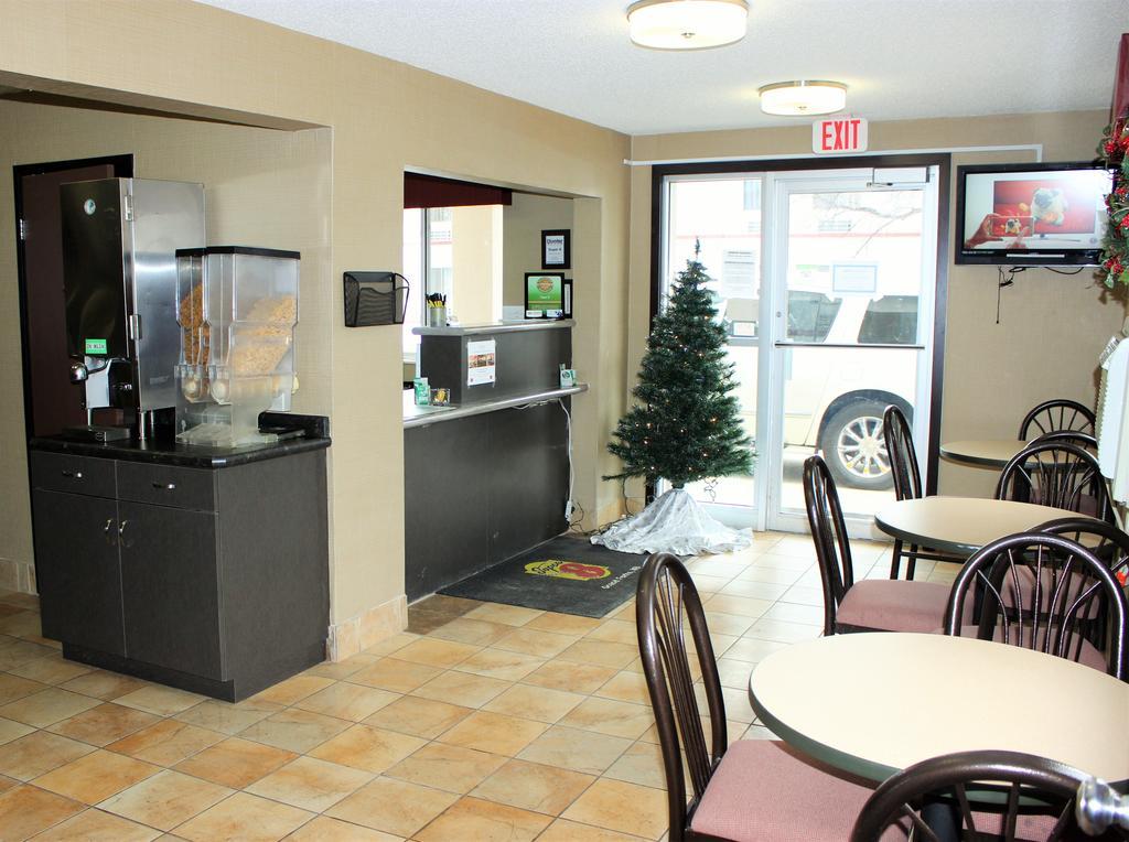 Super 8 By Wyndham Grand Forks Exterior foto