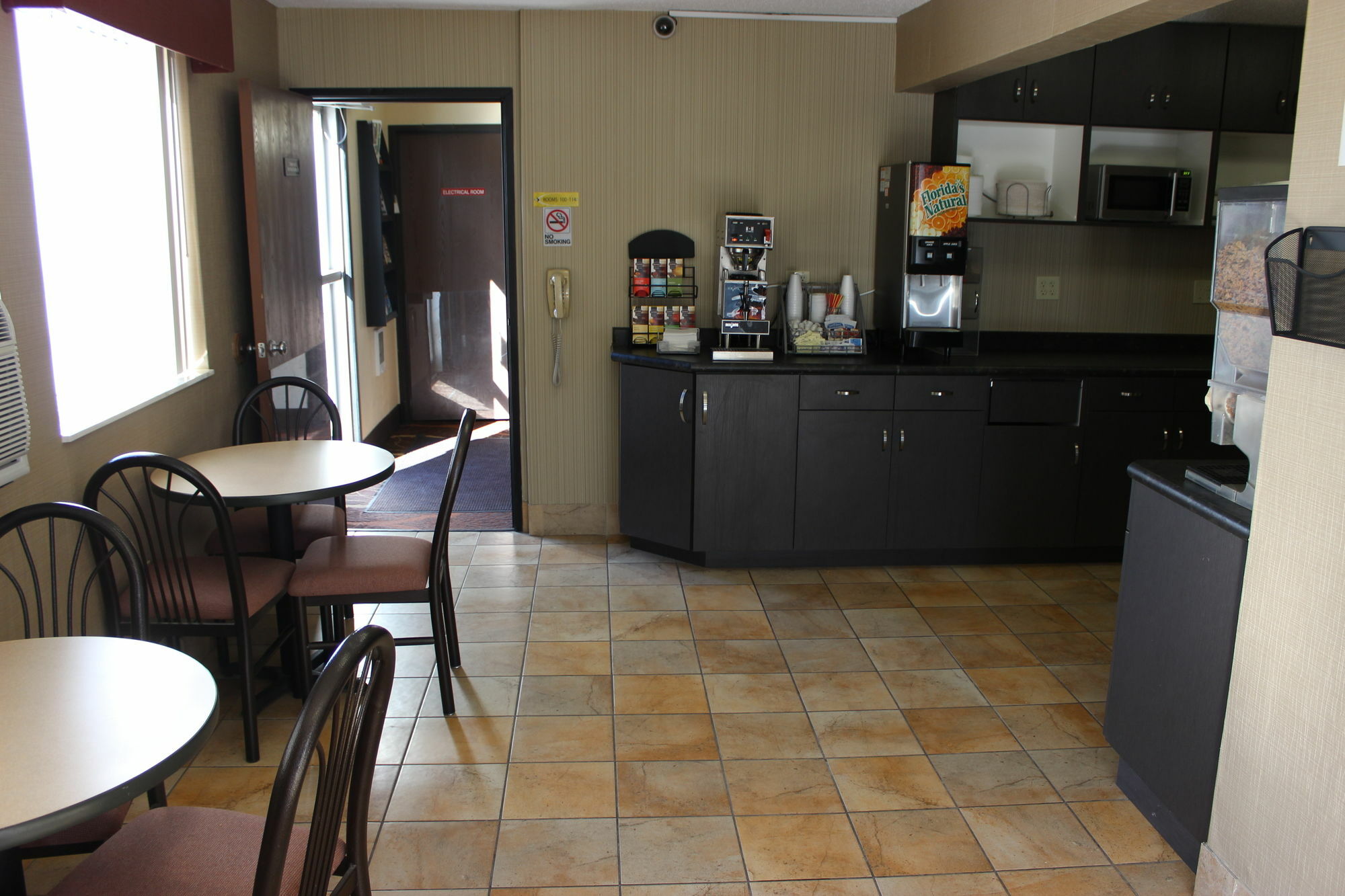 Super 8 By Wyndham Grand Forks Exterior foto
